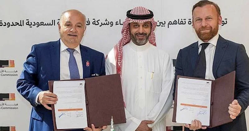 Saudi Fashion Commission Signs Memorandum of Understanding with Chalhoub Group